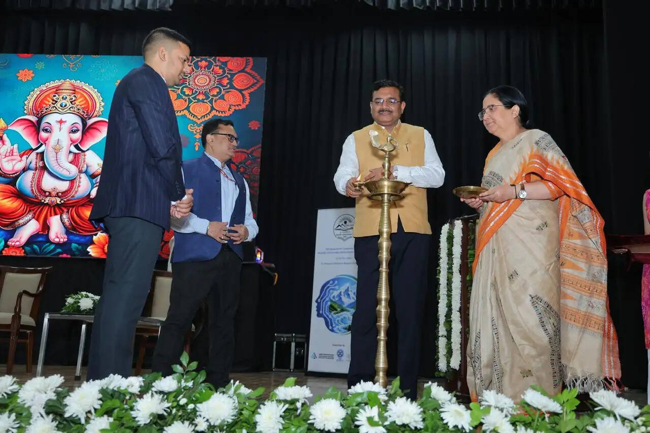 हिमालयी आपदाओं के आकलन और जोखिम कम करने में एआई की अहम भूमिका : मुख्य सचिव