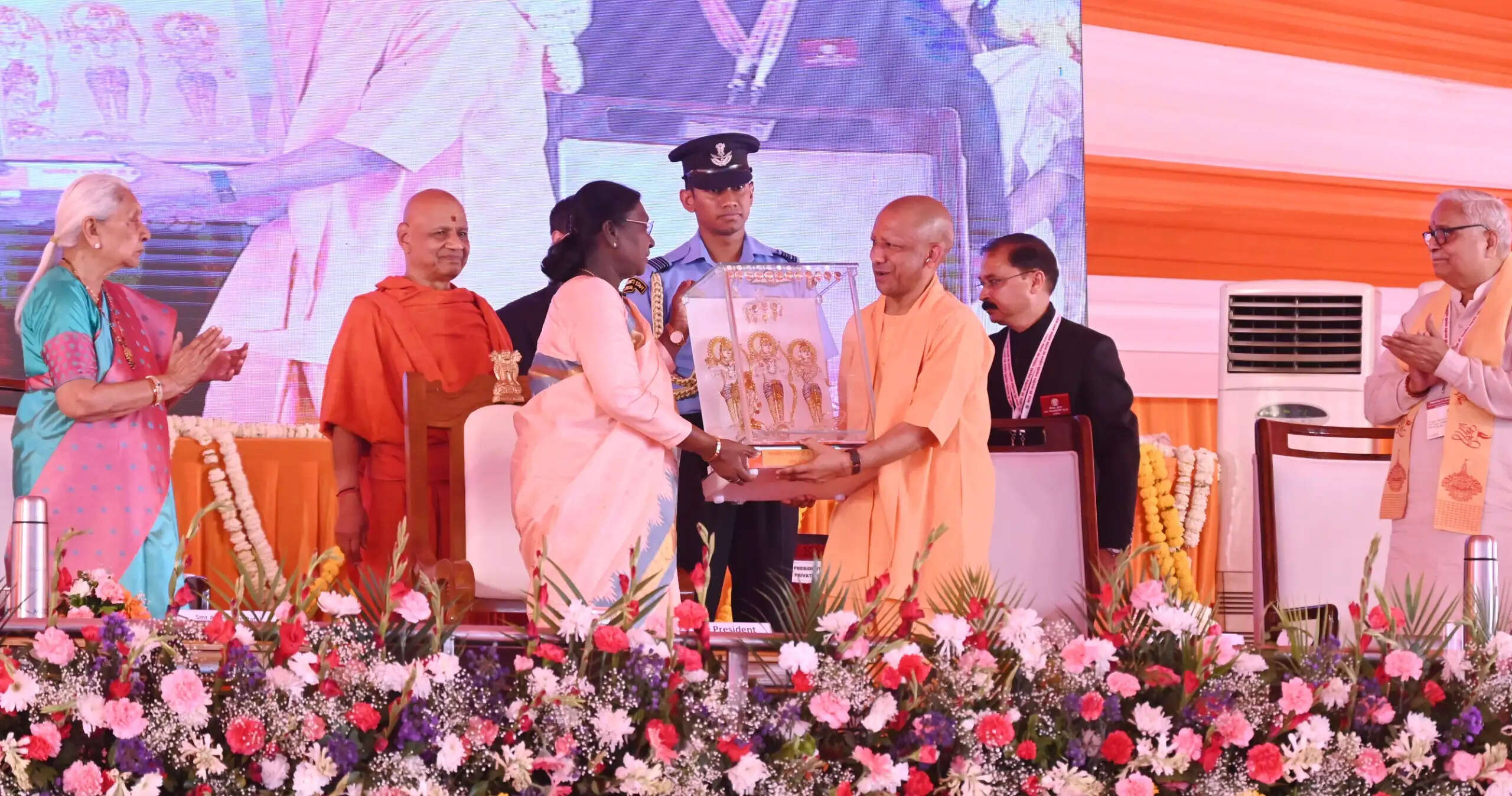 दुनिया में युद्ध चल रहे और हम कर रहे&nbsp;हैं रामराज्य की अनुभूति: मुख्यमंत्री योगी