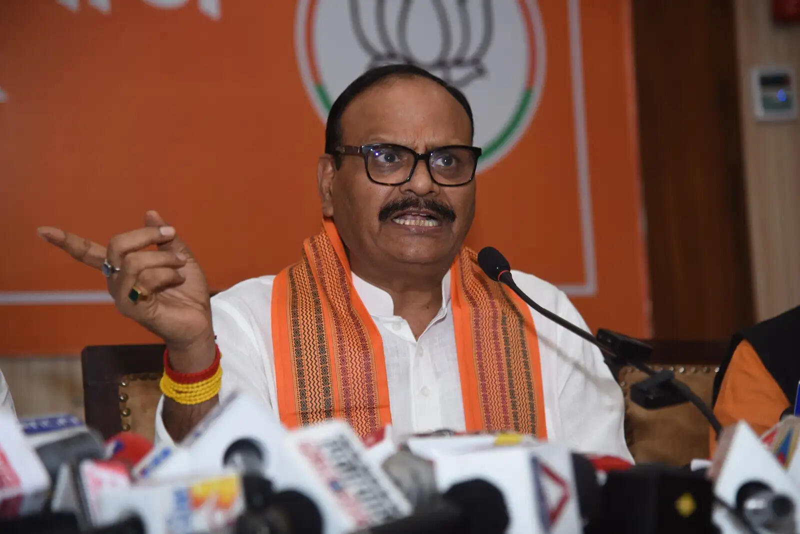 यूपी के 403 विधानसभा क्षेत्रों में रंगमंच पर गूंजेगी प्रधानमंत्री मोदी की 25 वर्षों की सेवा यात्रा