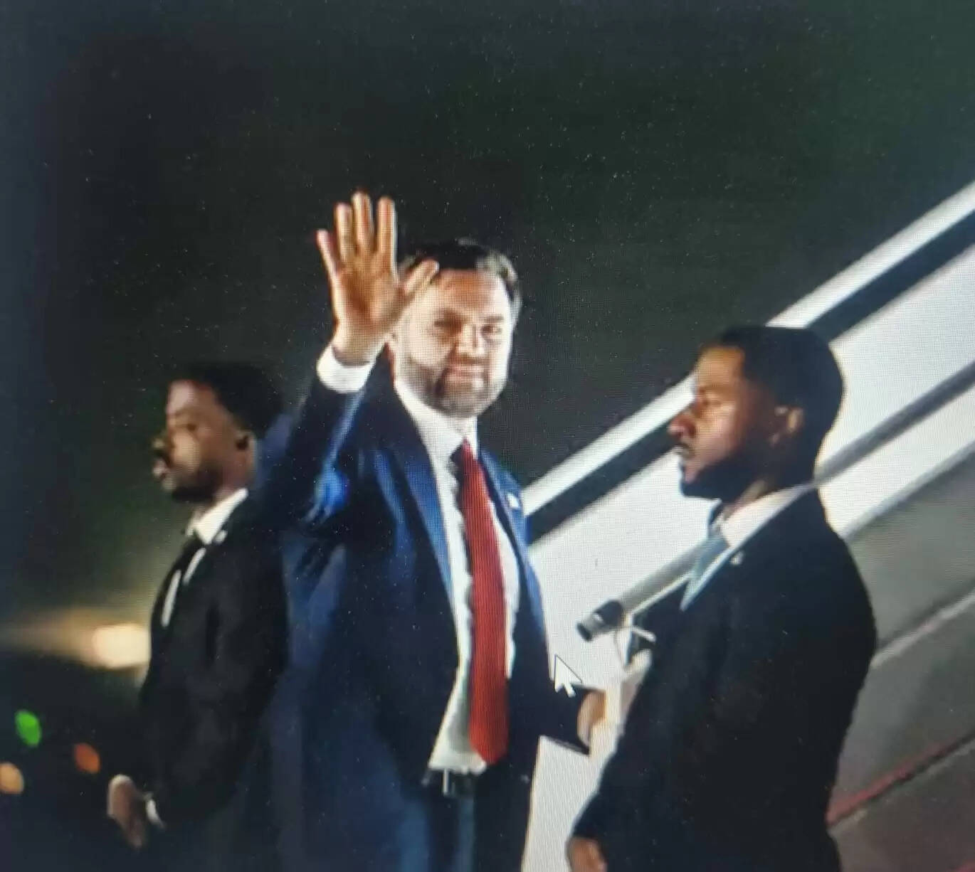 अमेरिका के उपराष्ट्रपति जेडी वेंस परिवार समेत जयपुर पहुंचे