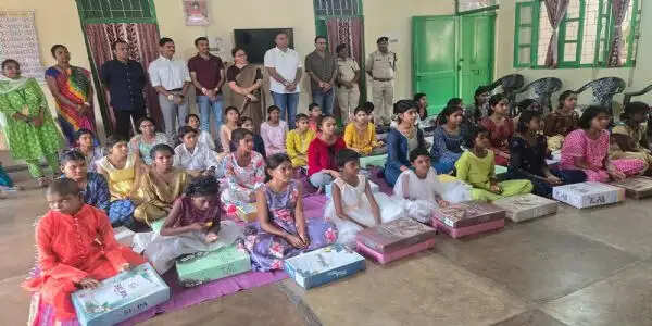 एसएसपी राकेश रंजन ने बालाश्रय और प्रेमाश्रय के बच्चों के साथ मनाया रक्षाबंधन
