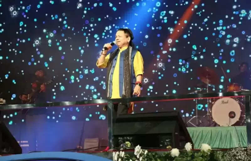 ग्वालियर गौरव दिवस पर कैलाश खेर की सुरमयी प्रस्तुतियों ने बांधा समां