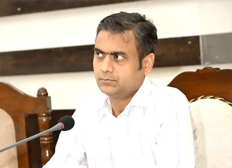 पीएम स्वनिधि योजना में तेजी लाने के निर्देश, पात्रों को अधिक से अधिक ऋण उपलब्ध कराने पर जोर