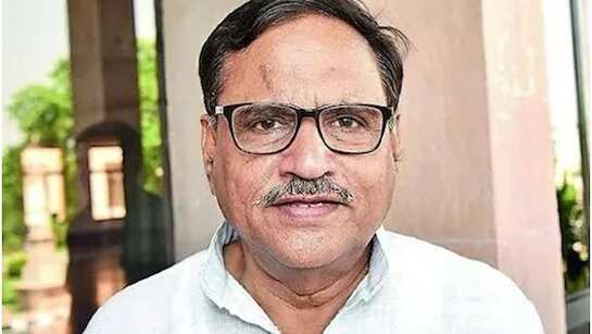 राज्यपाल ने पूर्व मंत्री महेश जोशी के विरुद्ध अभियोजन स्वीकृति प्रदान की