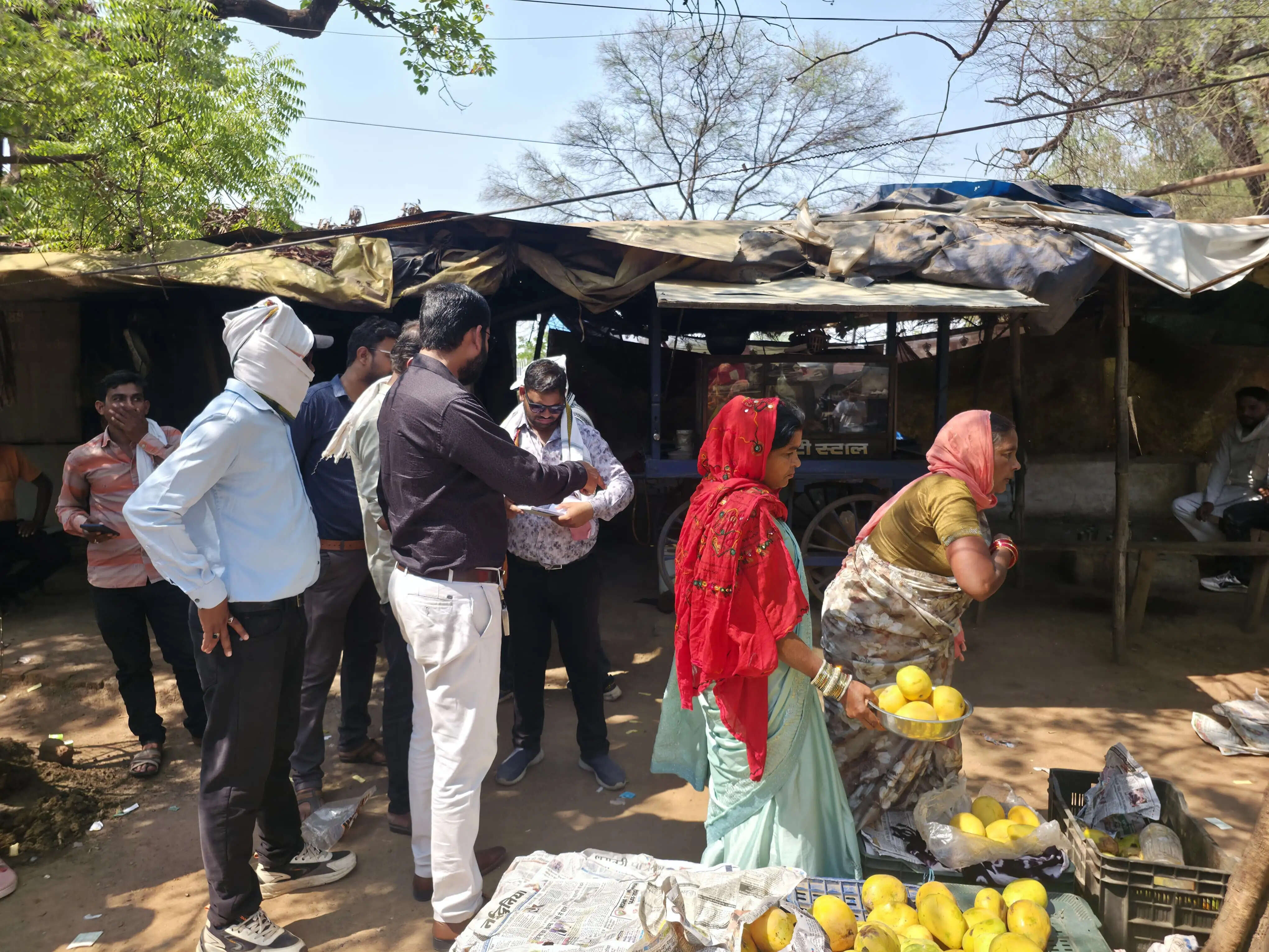 डेयरी, कबाड़ी संचालकों समेत 17 लोगों पर निगम ने वसूला 27,500 रुपये का जुर्माना