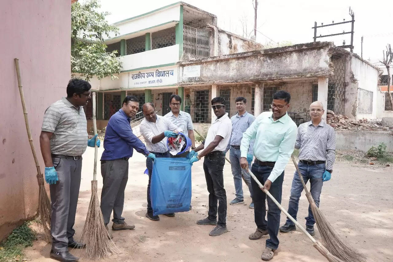 एनटीपीसी मुख्यालय में स्वच्छता अभियान एवं चित्रकला प्रतियोगिता का आयोजन