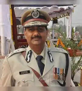 प्रधानमंत्री मोदी के निर्देशों के पालन में छत्तीसगढ़ में आईपीएस अधिकारियों ने गोद लिए थाने