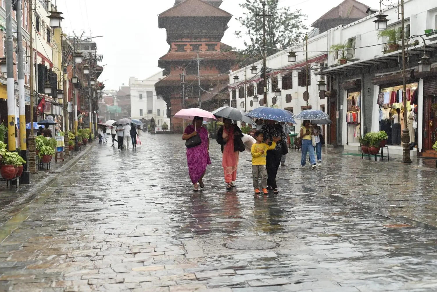 बंगाल की खाड़ी में बने कम दबाव वाले क्षेत्र का असर शुरू, काठमांडू में दिनभर बारिश की संभावना
