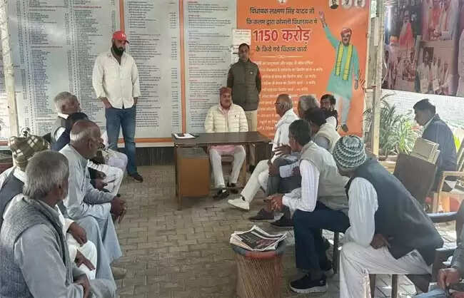 रेवाड़ी में विधायक लक्ष्मण सिंह यादव ने सुनी जनसमस्याएं