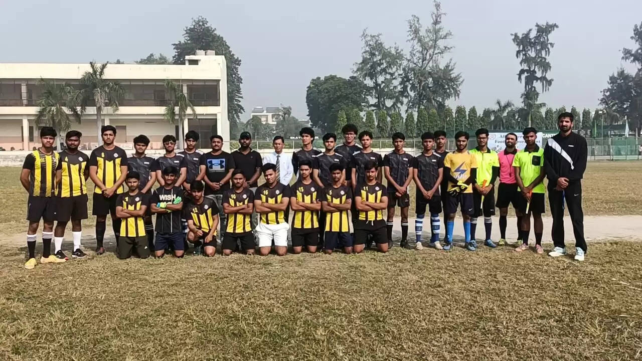 माडर्न पब्लिक स्कूल और स्मार्ट इंडियन माॅडल स्कूल की टीमें फाइनल में पहुंची