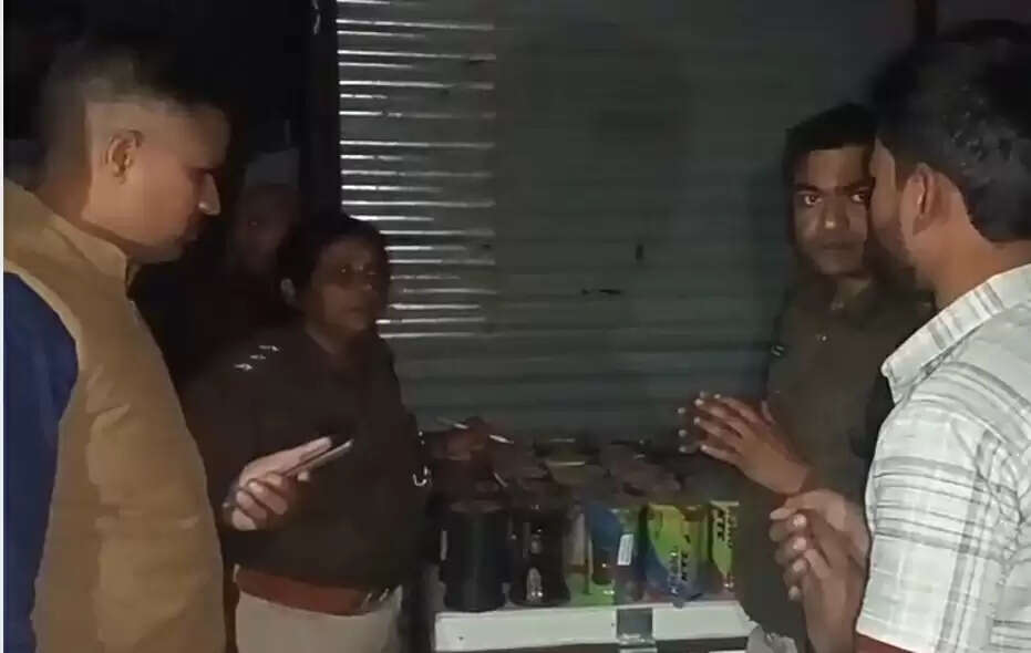 आगरमालवाः चायना मांझा के 29 गट्टे जप्त, दुकानदार पर कार्रवाई