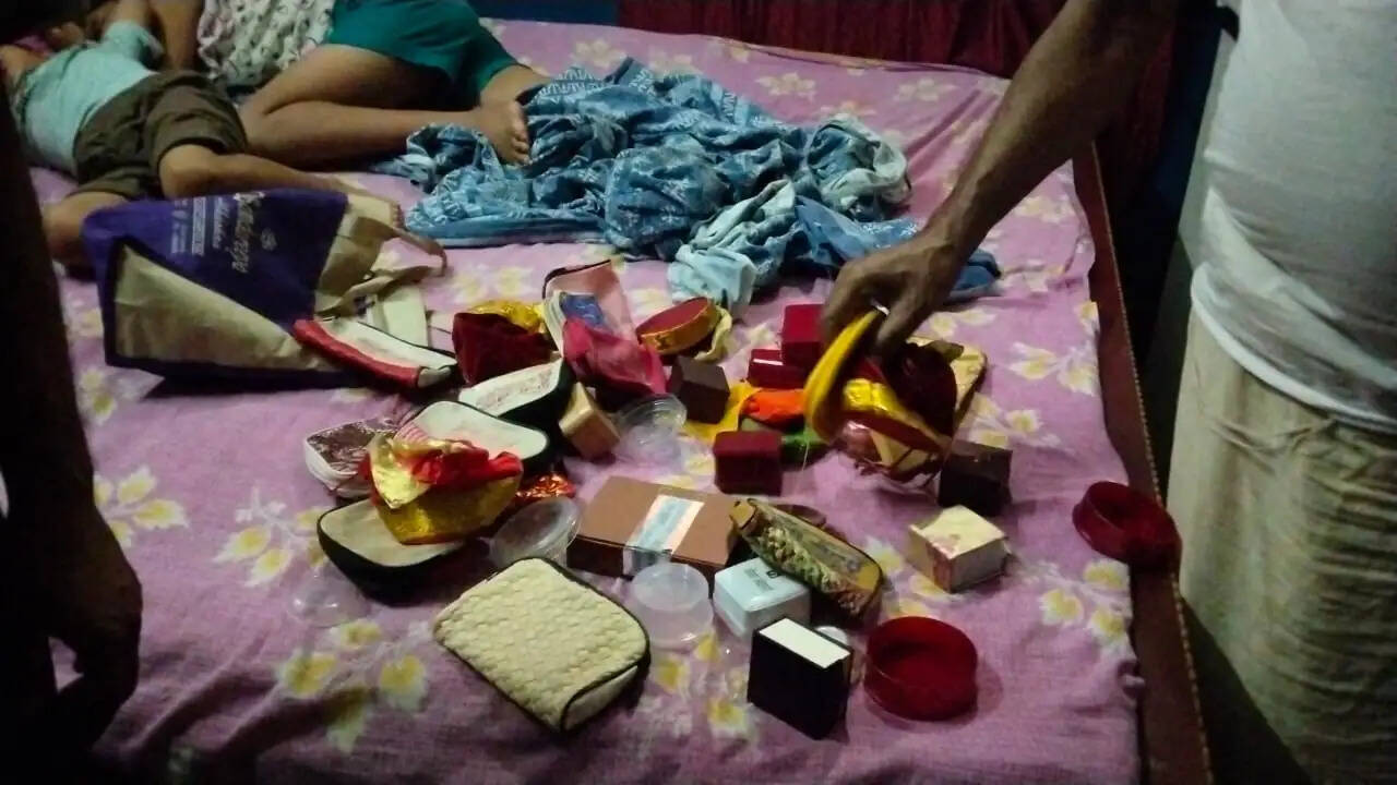 मांझी में बंद घर से लाखों के जेवर व नकदी पर चोरों ने किया हाथ साफ