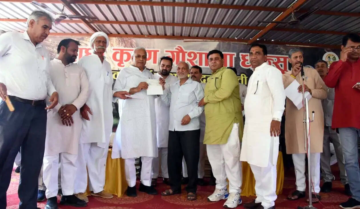 हिसार : हरियाणा सरकार गौवंश संरक्षण एवं संवर्धन के लिए प्रतिबद्ध : रणबीर गंगवा