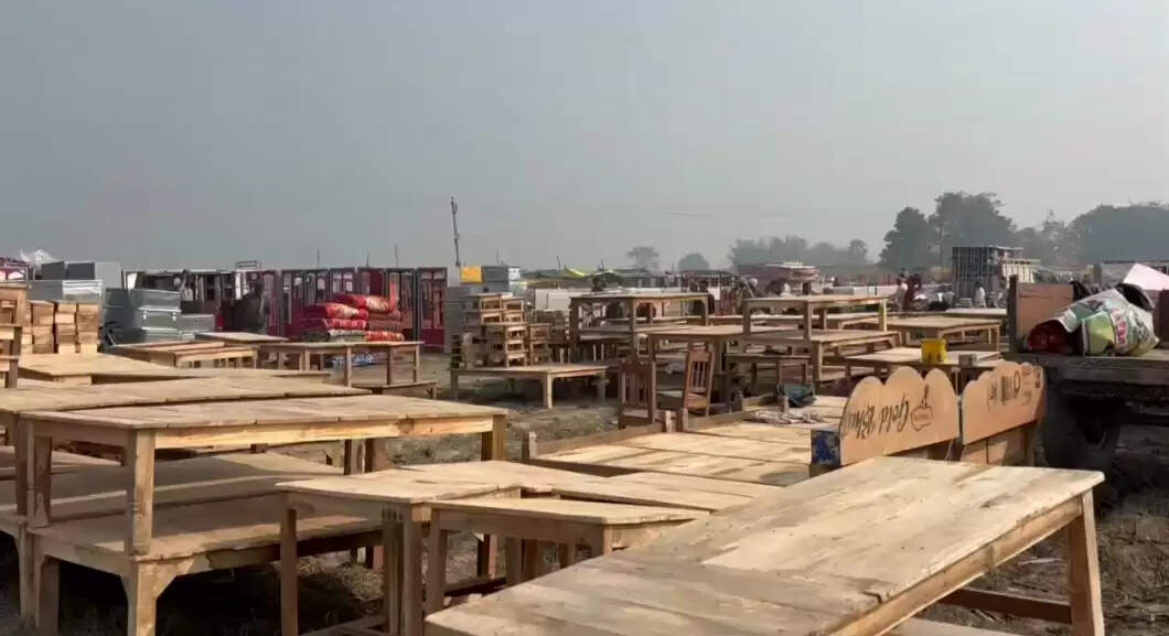 तरैया स्थित भलूआ का खिचड़ी मेला&nbsp;लकड़ी के सामानों के लिए प्रसिद्ध