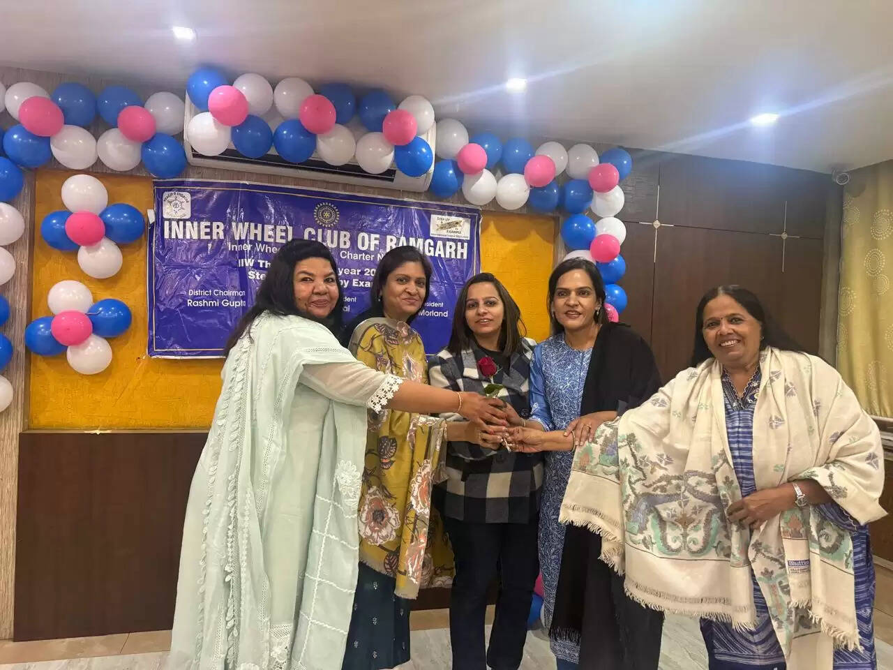 इनरव्हील क्लब ने मनाया 102वां अंतरराष्ट्रीय इनरव्हील दिवस