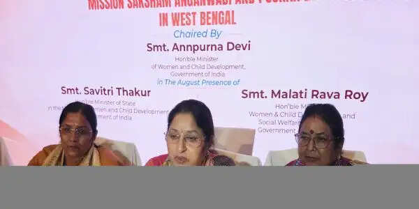 पश्चिम बंगाल में खुलेंगी सौ अमृत फार्मेसी, एचएलएल लाइफकेयर ने राज्य सरकार से किया करार