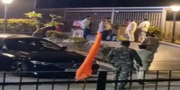 रांची के ‘लॉर्ड्स ऑफ ड्रिंक्स’ बार में पुलिस की छापेमारी