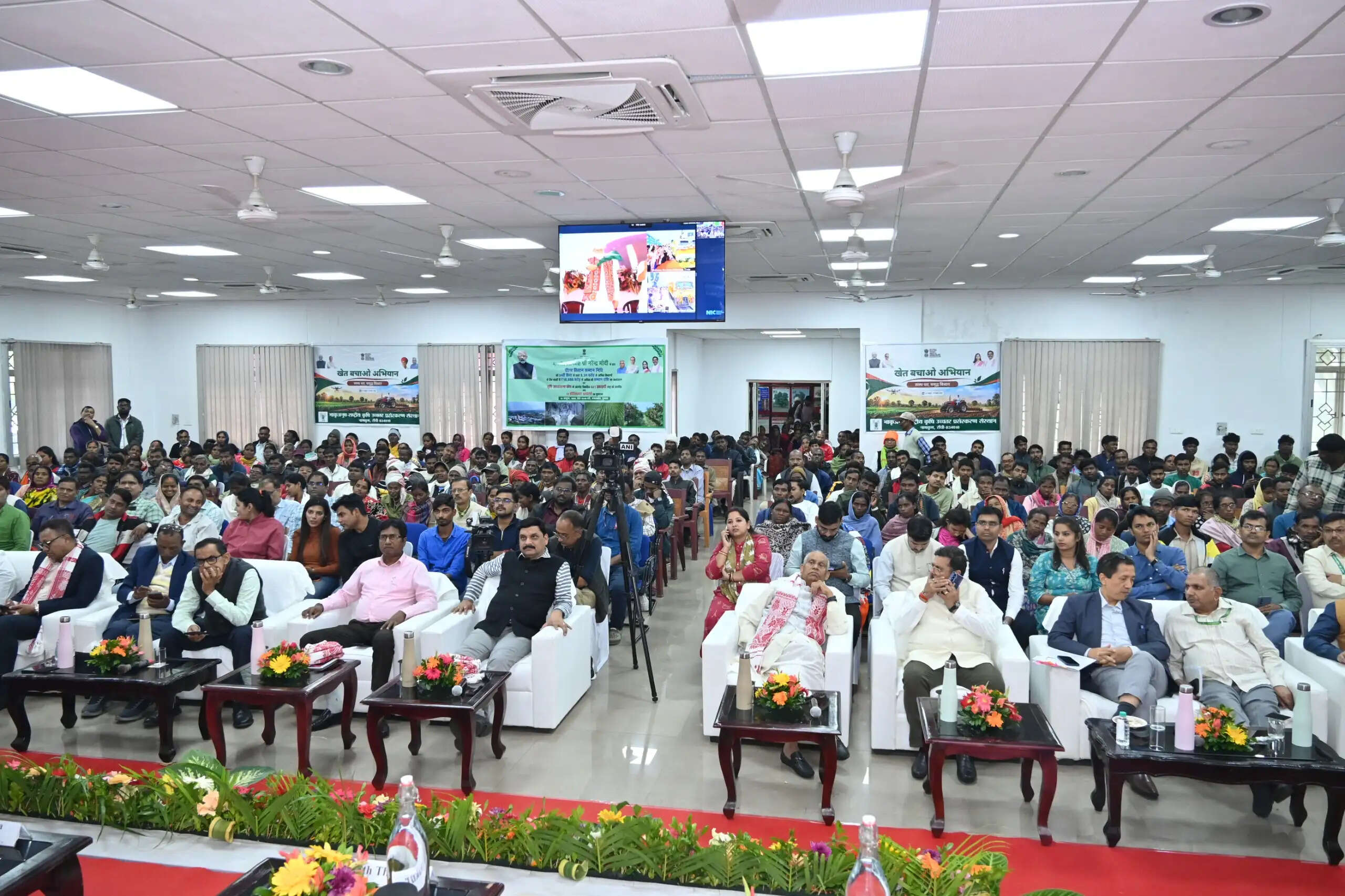 झारखंड के 19 लाख किसानों के खातों में करीब 300 करोड़ रुपये ट्रांसफर, पात्र किसानों को पीएम किसान सम्मान निधि से जोड़ने पर जोर