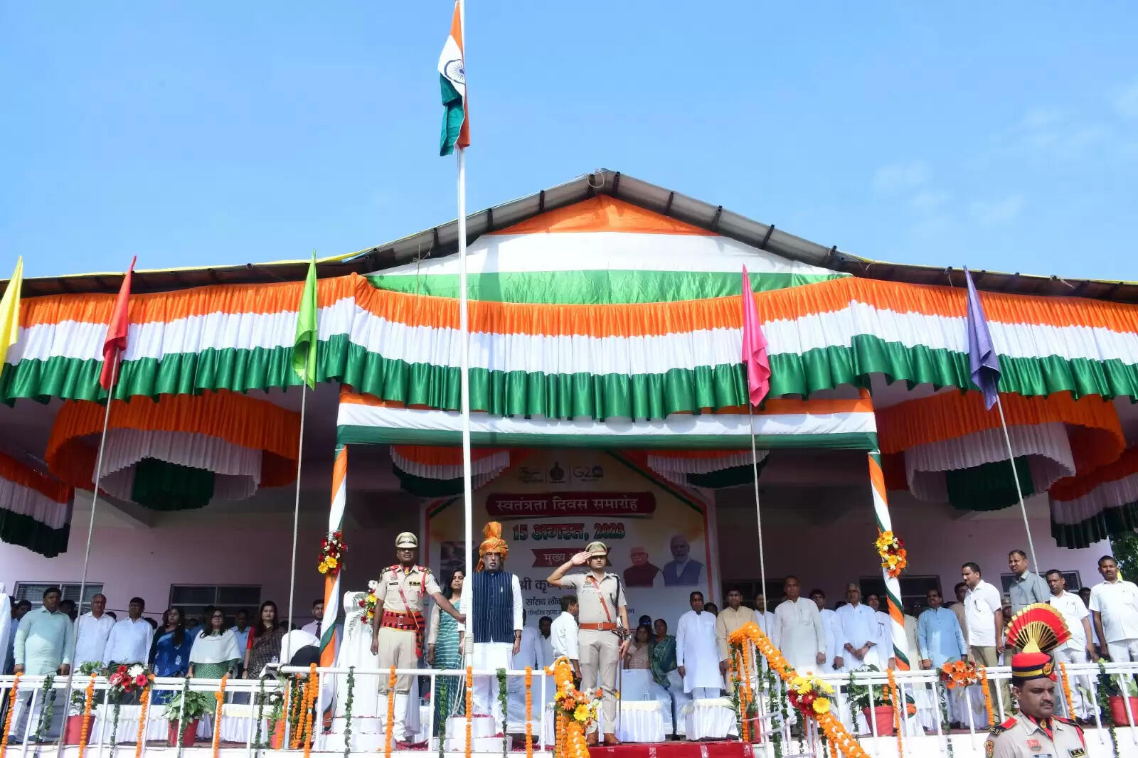 पलवल : पूरा देश तिरंगे के रंगों में रंगा, सभी शहीदों को याद कर किया नमन:गुर्जर