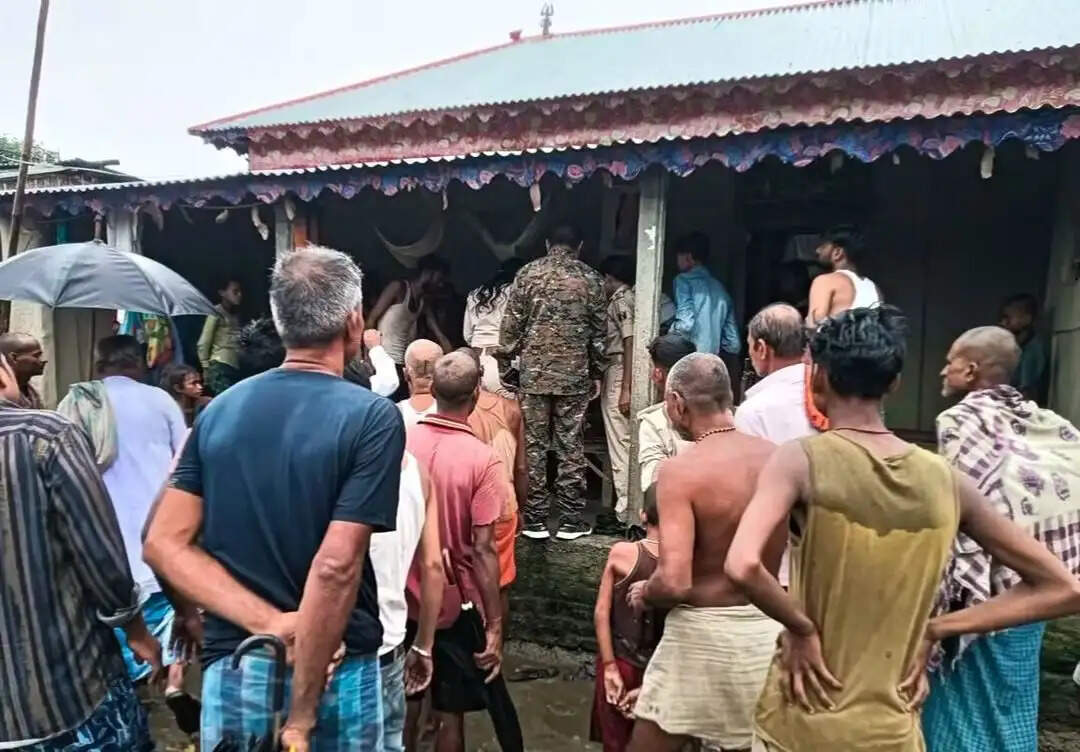 खेत में नंगे तार की चपेट में आयी महिला,करंट लगने से हुई मौत