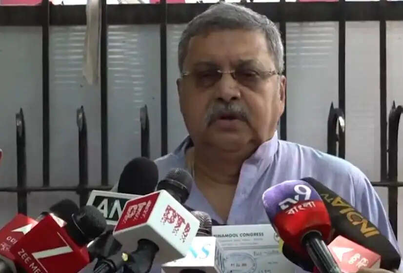 टीएमसी के ममता के नेतृत्व वाले धड़े ने की चुनाव आयोग से मुलाकात