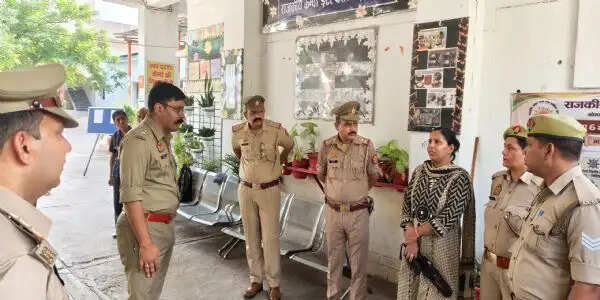 पुलिस अधीक्षक ने परीक्षा केंद्र का किया निरीक्षण, सुरक्षा व्यवस्था परखी
