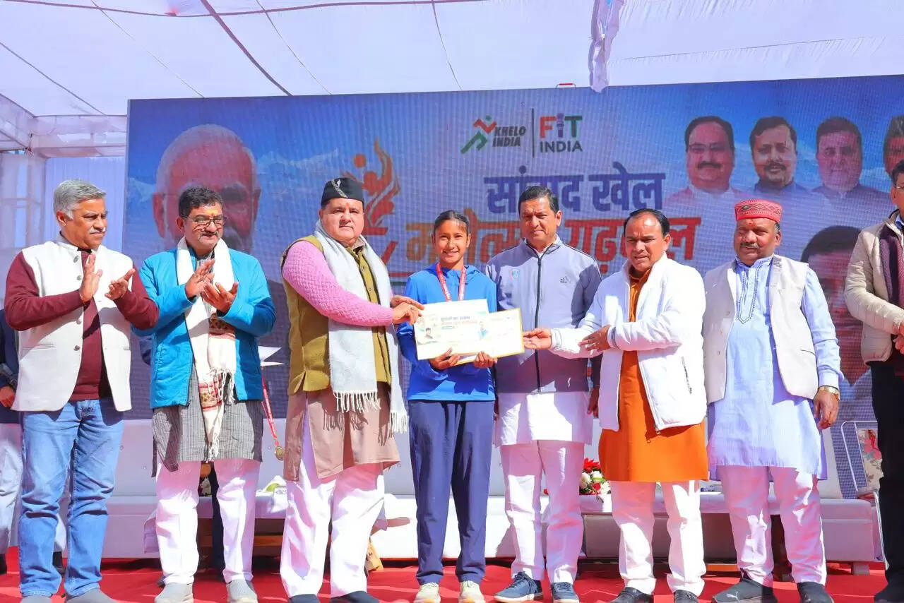 पौड़ी में सांसद खेल महोत्सव का हुआ भव्य समापन