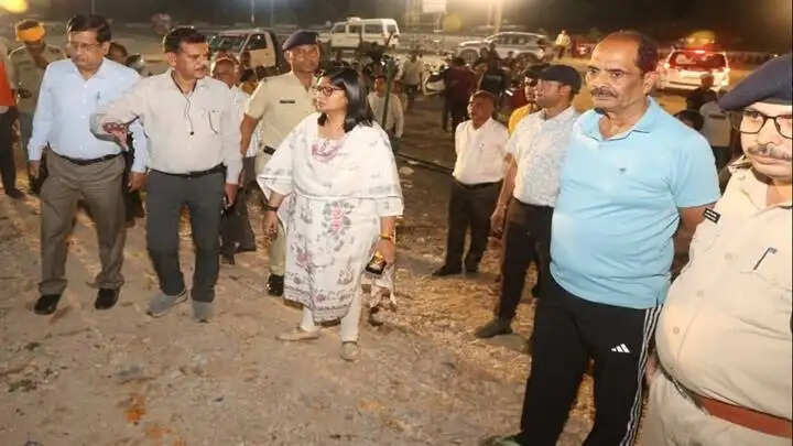 ग्वालियरः गणेश प्रतिमाओं के विसर्जन की व्यवस्थाओं का कलेक्टर ने लिया जायजा