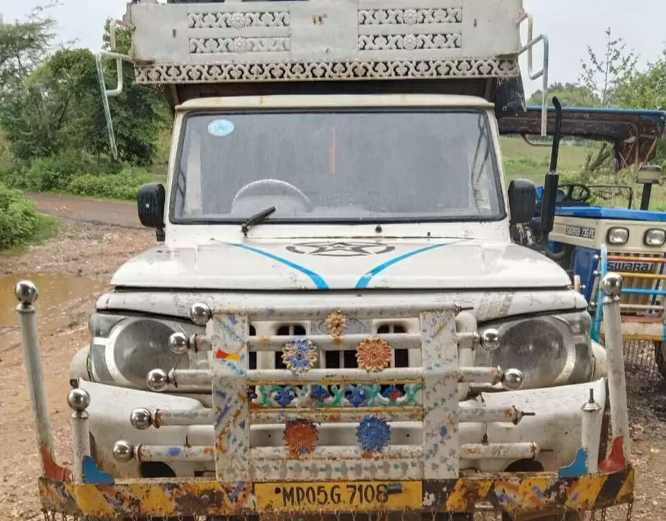 झाबुआ: खेर लकड़ी की कटाई एवं अवैध परिवहन मामले में 3 आरोपी गिरफ्तार