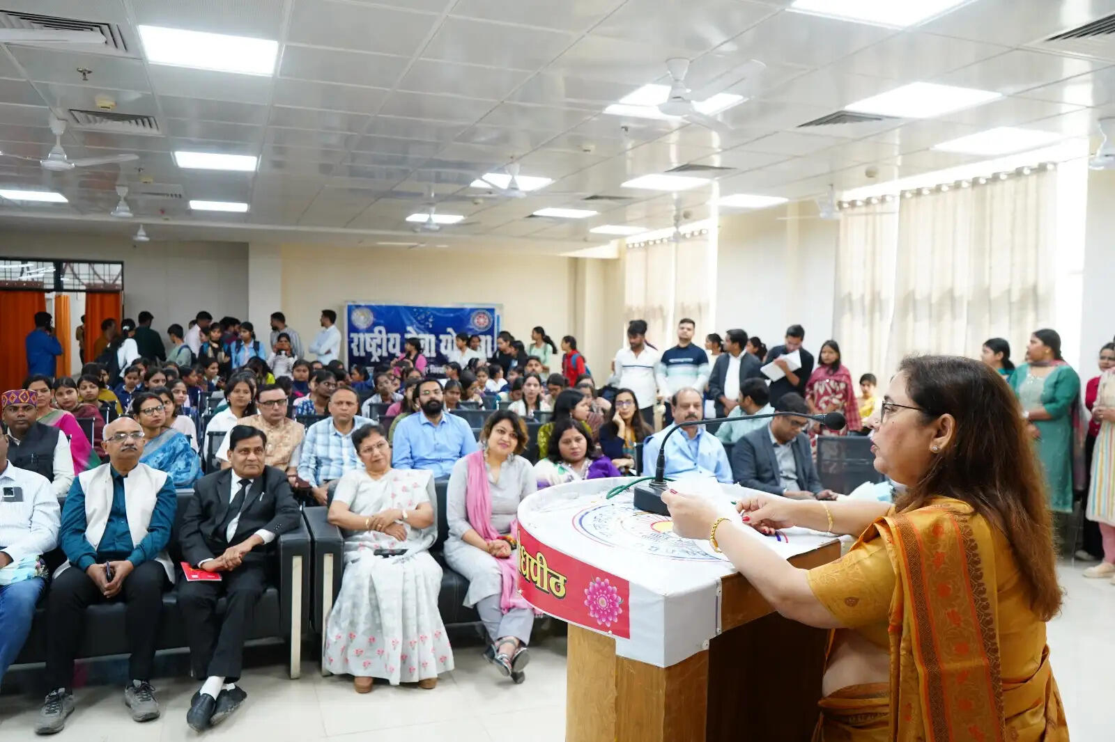 वास्तविक स्थिति और अपेक्षाओं में असंतुलन से हाेता है तनाव : डॉ. अमरेश श्रीवास्तव