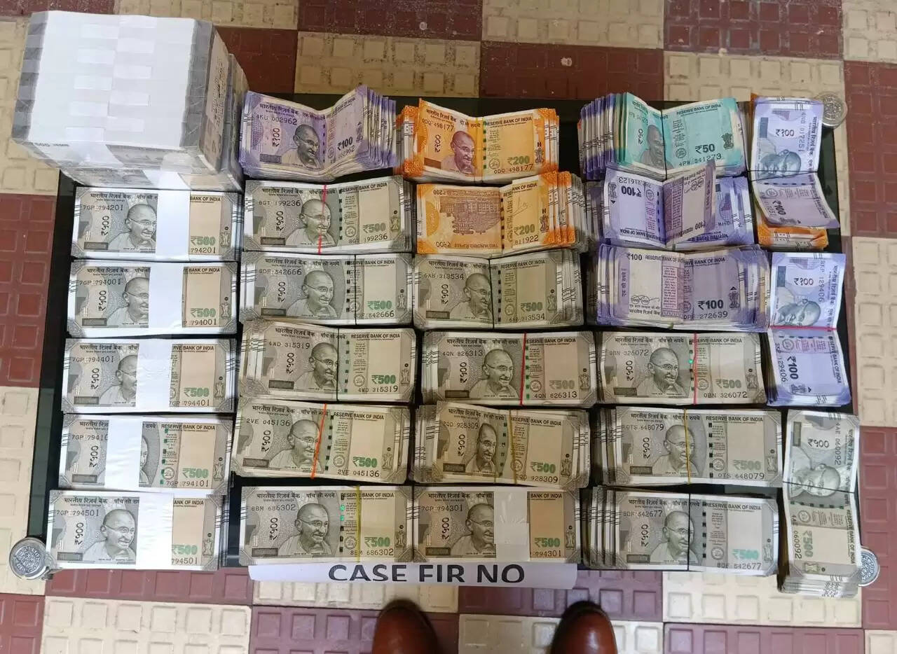 जम्मू पुलिस ने ड्रग्स के खतरे के खिलाफ एक बड़ी सफलता की हासिल