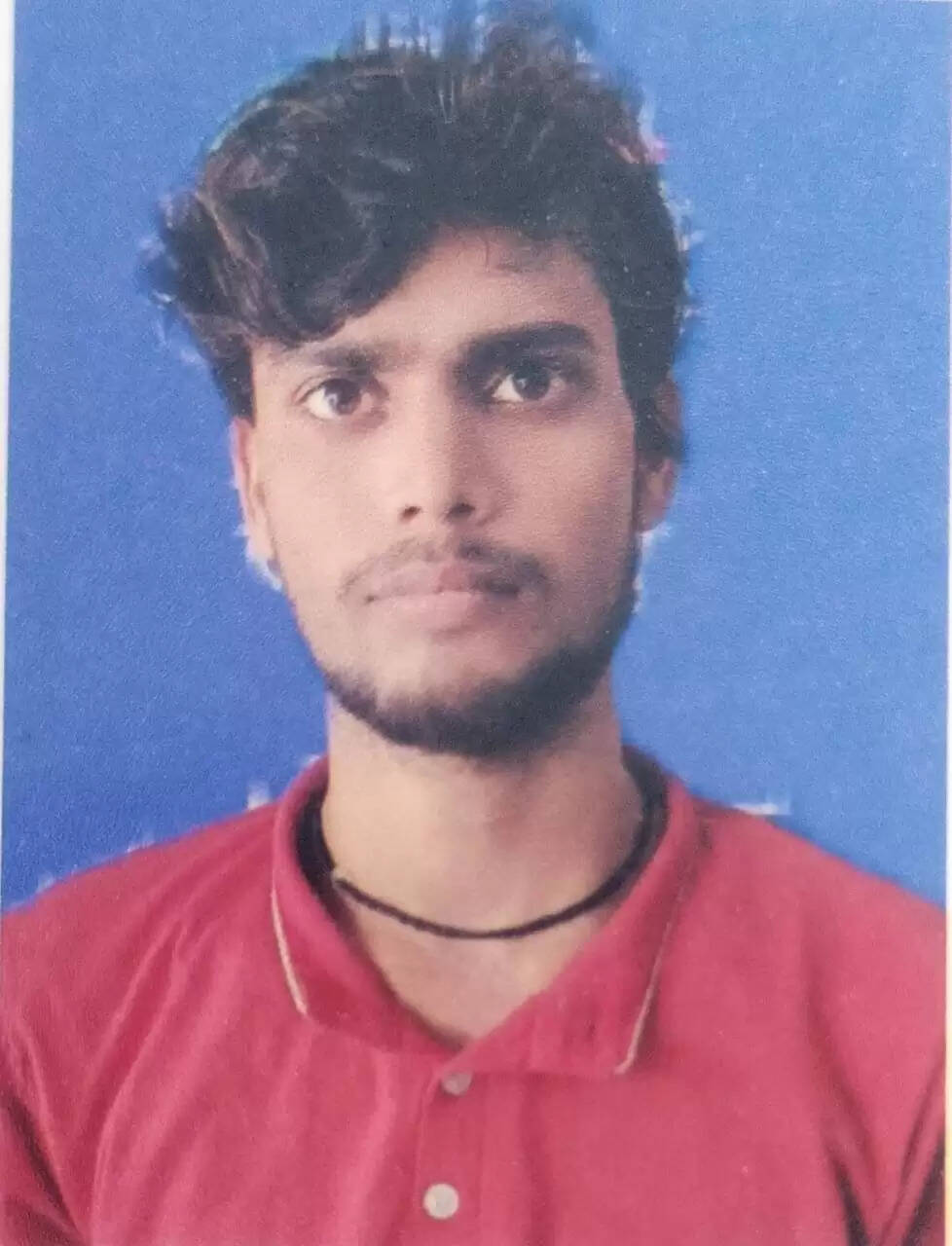 मुंबई की लोकल ट्रेन बनी काल, जिगना के युवक की हादसे में मौत