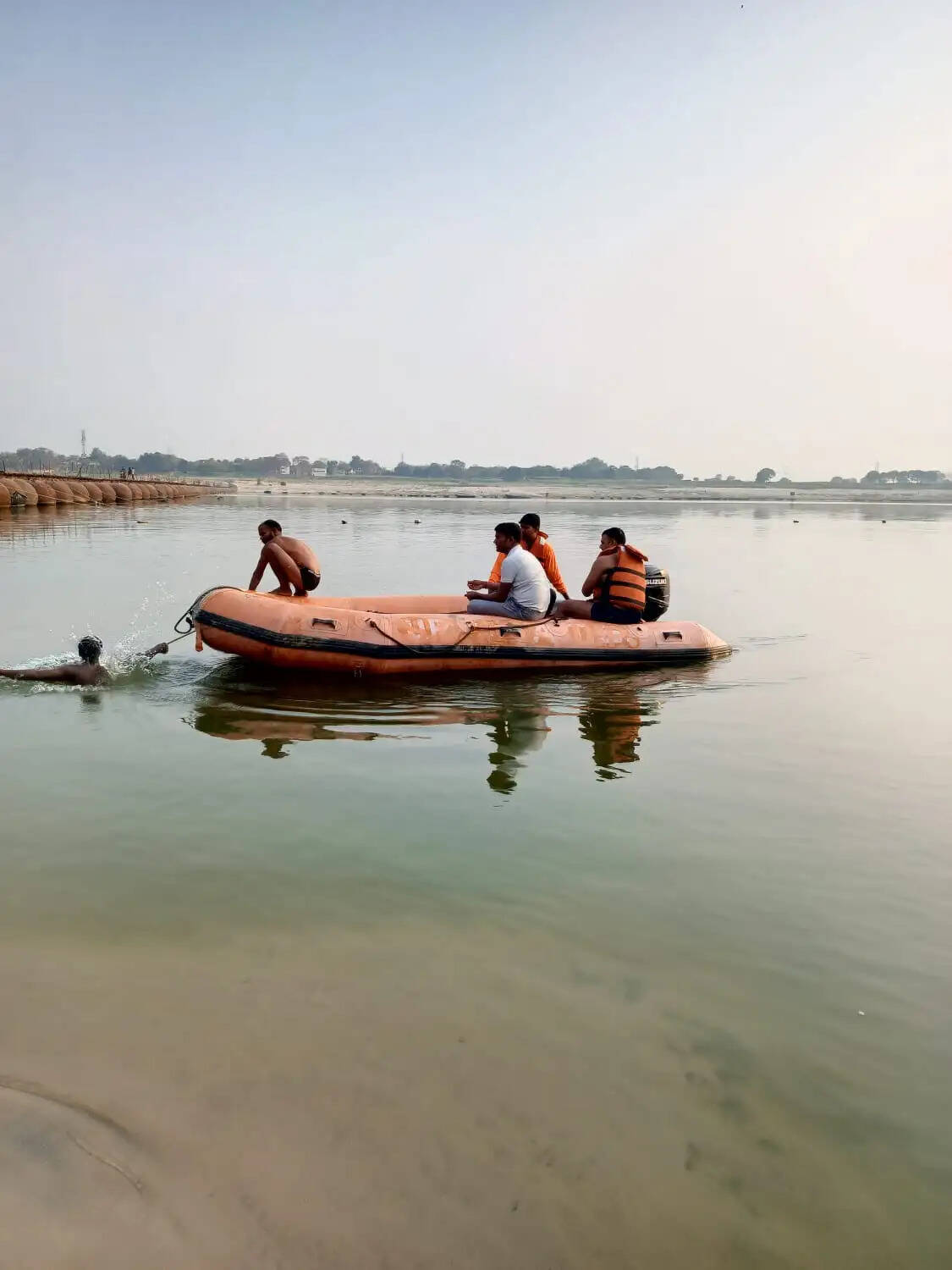 वाराणसी में दर्दनाक हादसा: दाह संस्कार में आए दो युवा गंगा में डूबे, दोनों के शव बरामद