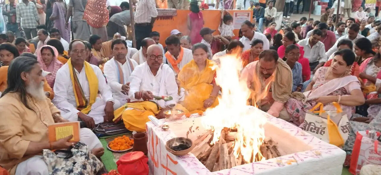 मां अंगारमोती में अष्टमी पर उमड़ा आस्था का सैलाब, भव्य पूजा और भंडारे का आयोजन