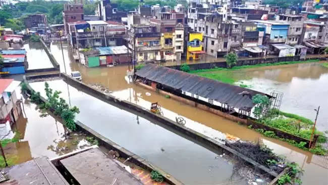 कोल्हापुर में पंचगंगा का जलस्तर खतरे के निशान से 4 फीट ऊपर, एनडीआरएफ की एक और टीम तैनात