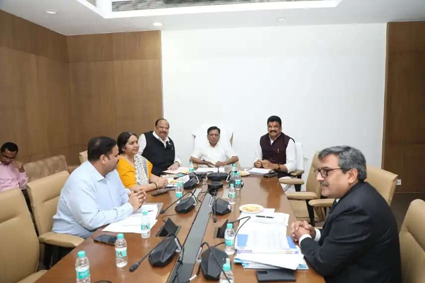 मप्र: मंत्रिमंडल समिति ने की गैस और पेट्रोलियम उत्पादों की समीक्षा, कालाबाजारी पर कार्रवाई के दिए निर्देश