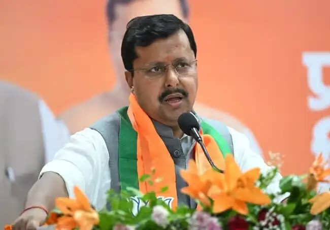 मप्र में जिस जमीन पर 40 साल से बिना दस्तावेज रह रहे, अब उन्हें मिलेगा मालिकाना हक