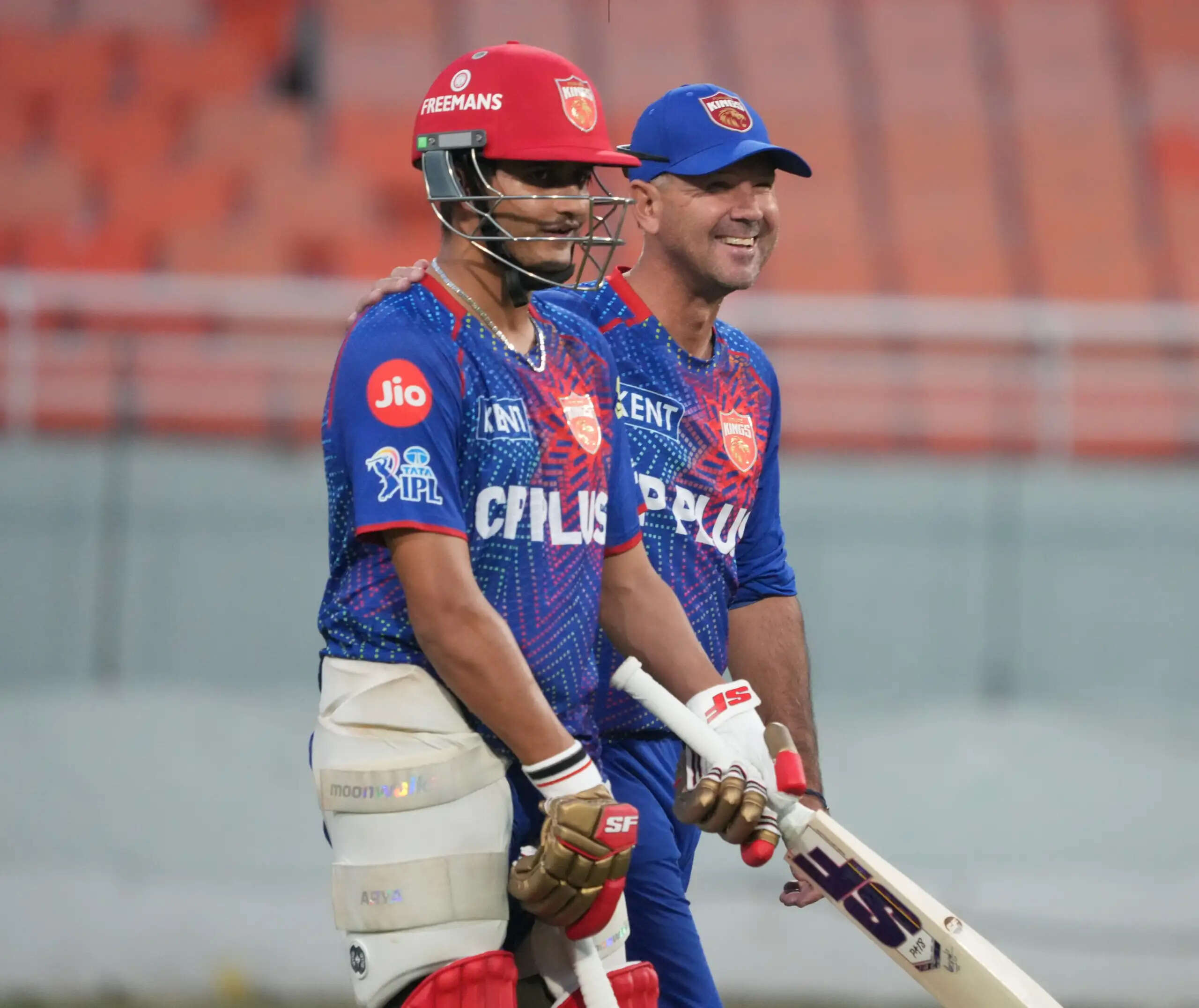 पोंटिंग ने की प्रियांश आर्य की तारीफ, कहा, ऐसी स्ट्राइकिंग नहीं देखी