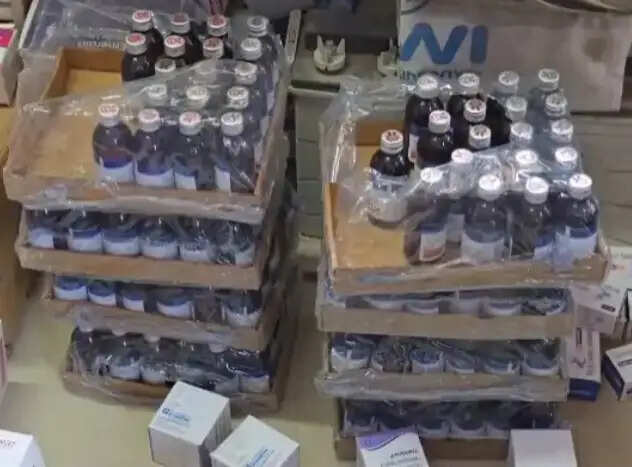 गुरुग्राम: ड्रग कंट्रोल विभाग ने मेडिकल स्टोर पर छापा मारकर एमटीपी किट व नशीली दवाईयां की बरामद