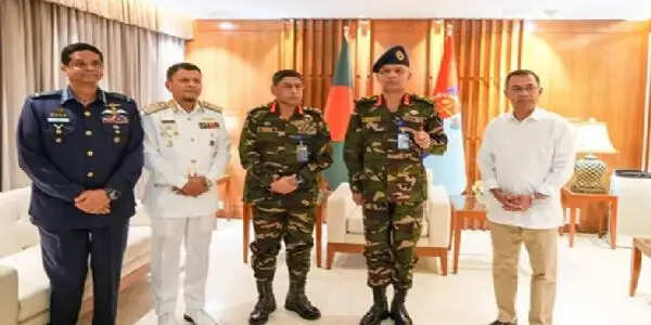 बांग्लादेश में ले. जनरल मुशफिकुर रहमान ने आर्म्ड फोर्सेज डिवीजन के पीएसओ का चार्ज संभाला