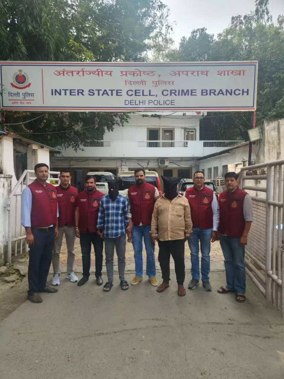 भलस्वा डेयरी में हत्या के प्रयास और दंगे के दो आरोपित गिरफ्तार