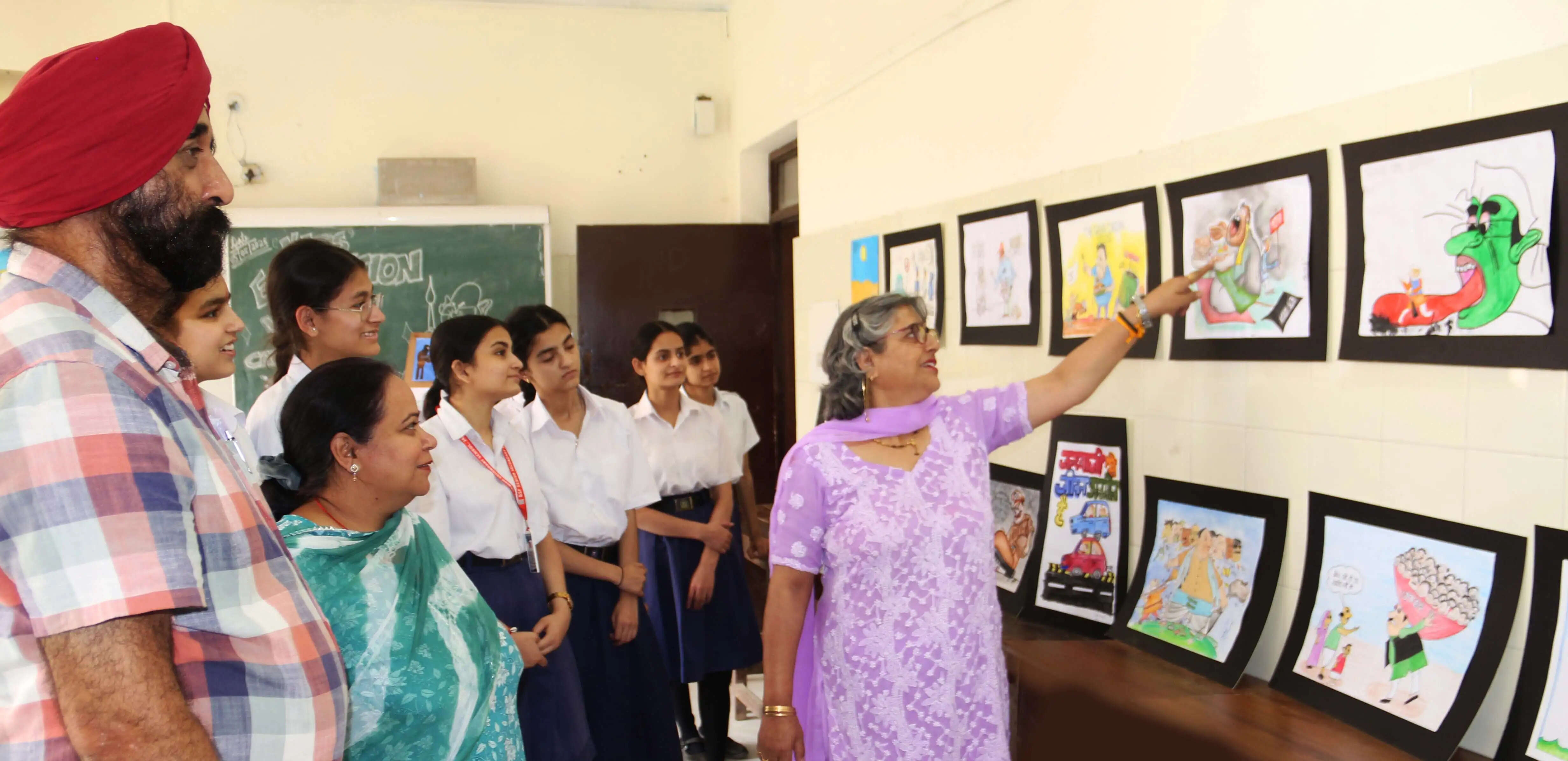 बीएसएफ सीनियर सेकेंडरी स्कूल जम्मू में विश्व कार्टूनिस्ट दिवस धूमधाम से मनाया गया