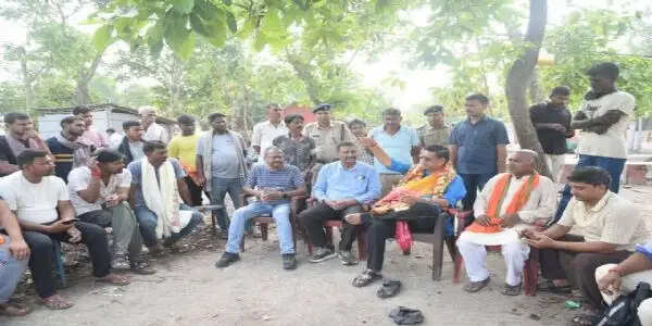 पथ निर्माण मंत्री ने बिहपुर रेलवे स्टेशन का किया निरीक्षण