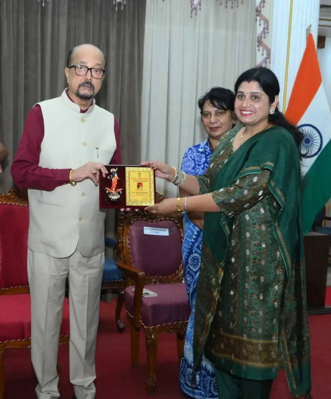 रायपुर : जीवन में ऐसा कार्य करें जिसमें केवल पाना नहीं, समाज को कुछ देना हो&nbsp;:&nbsp; राज्यपाल रमेन डेका