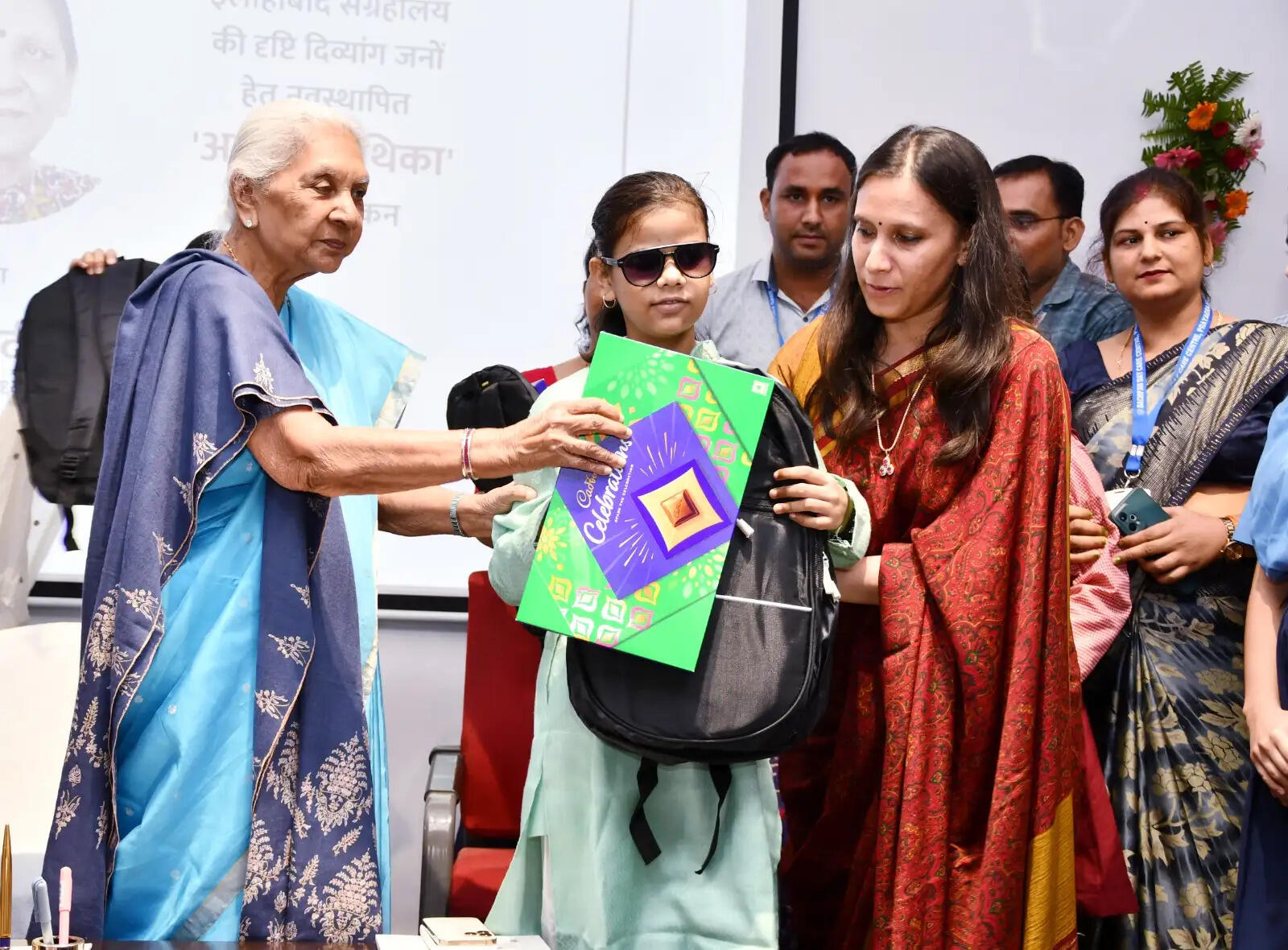 समाज में उपलब्ध संसाधनों काे साझा करना ही सामाजिक समरसता की पहचान : आनंदीबेन पटेल