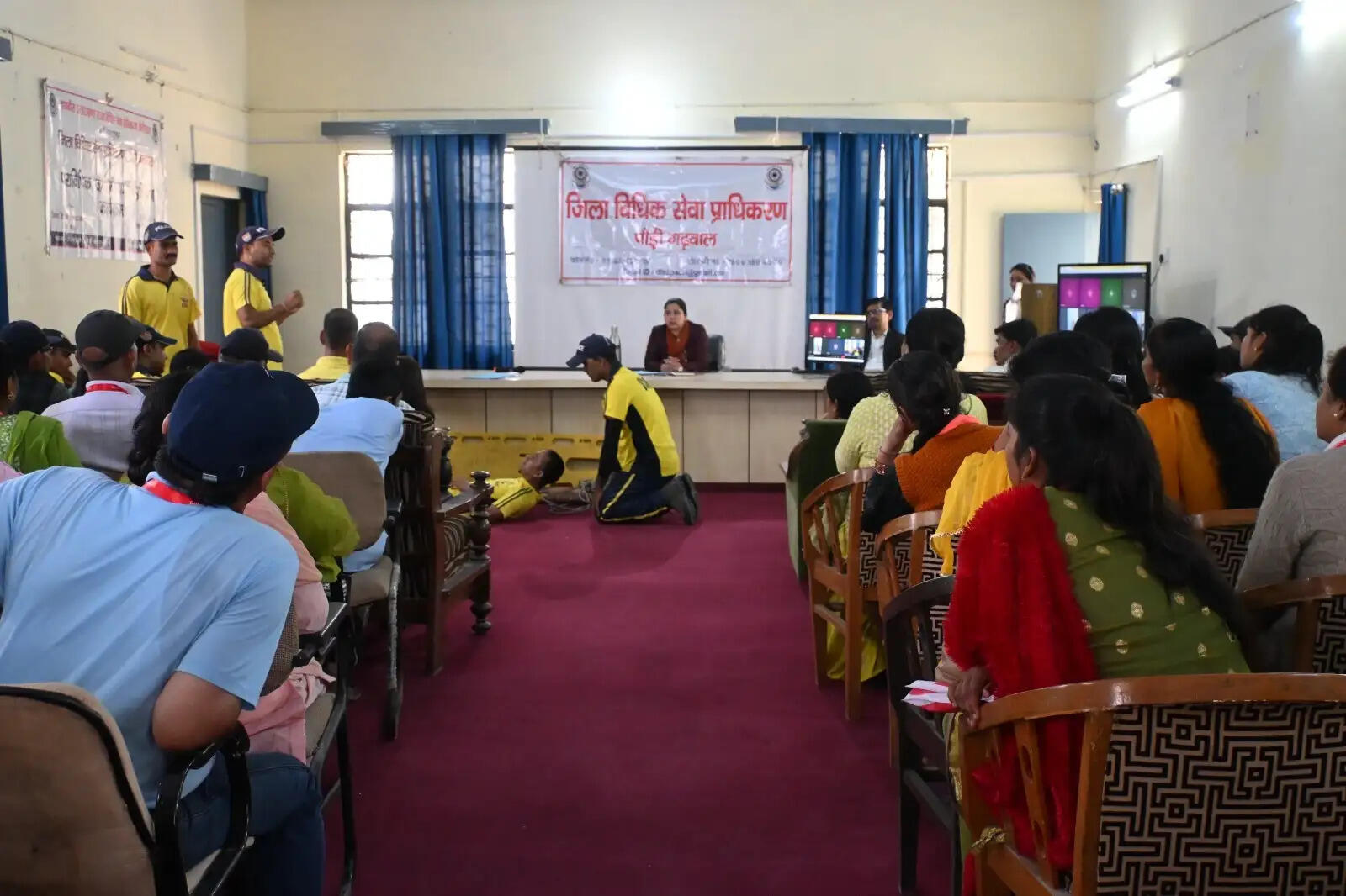 पीएलवी को सड़क सुरक्षा, विधिक सहायता व महिला संरक्षण योजनाओं का दिया प्रशिक्षण