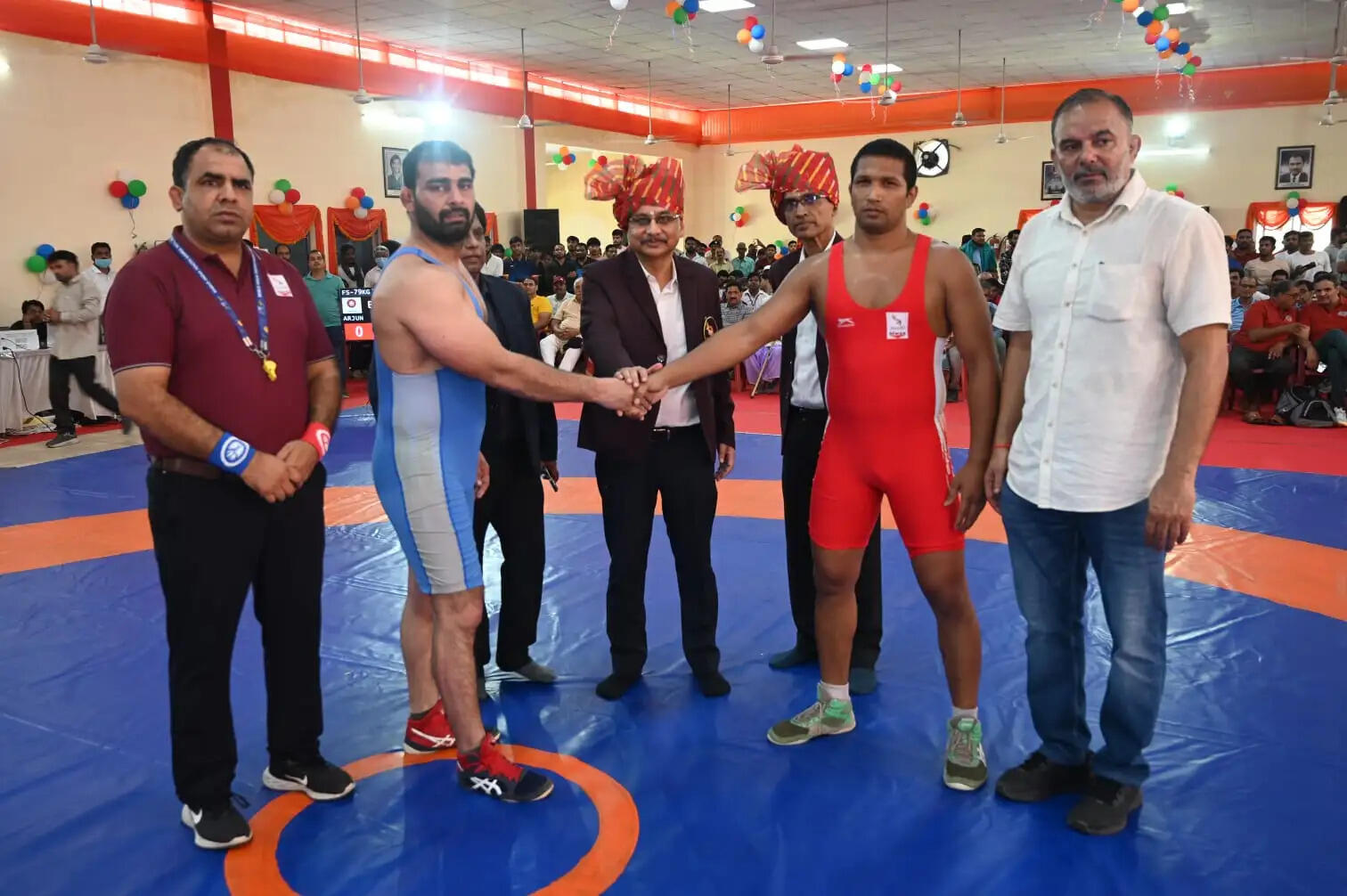बरेका पहलवान अर्जुन यादव एवं उत्तर रेलवे के पहलवान दिनेश ने कुश्ती प्रतियोगिता में दिखाया दम
