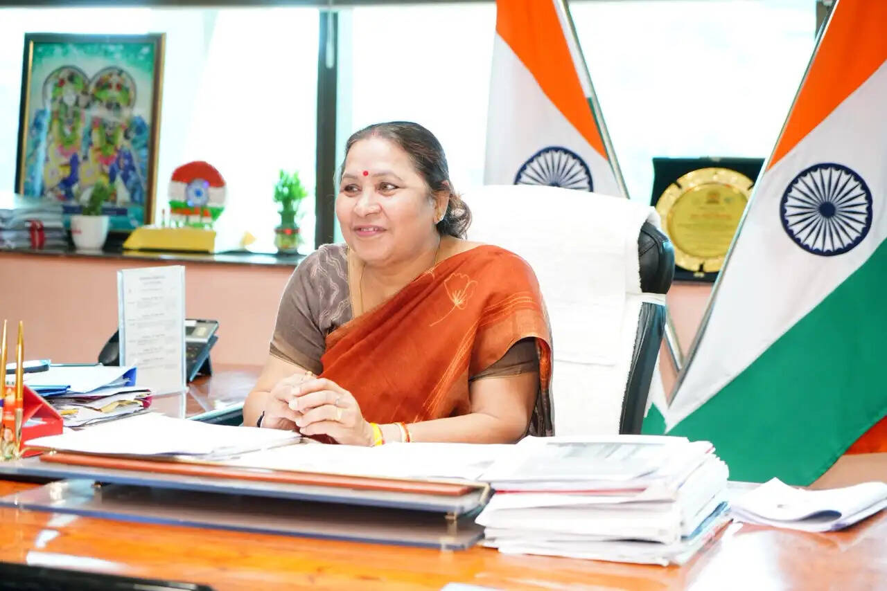 मानसून में जलभराव रोकने के लिए सभी अधिकारी पूरी गंभीरता से कार्य करें : स्थायी समिति अध्यक्ष