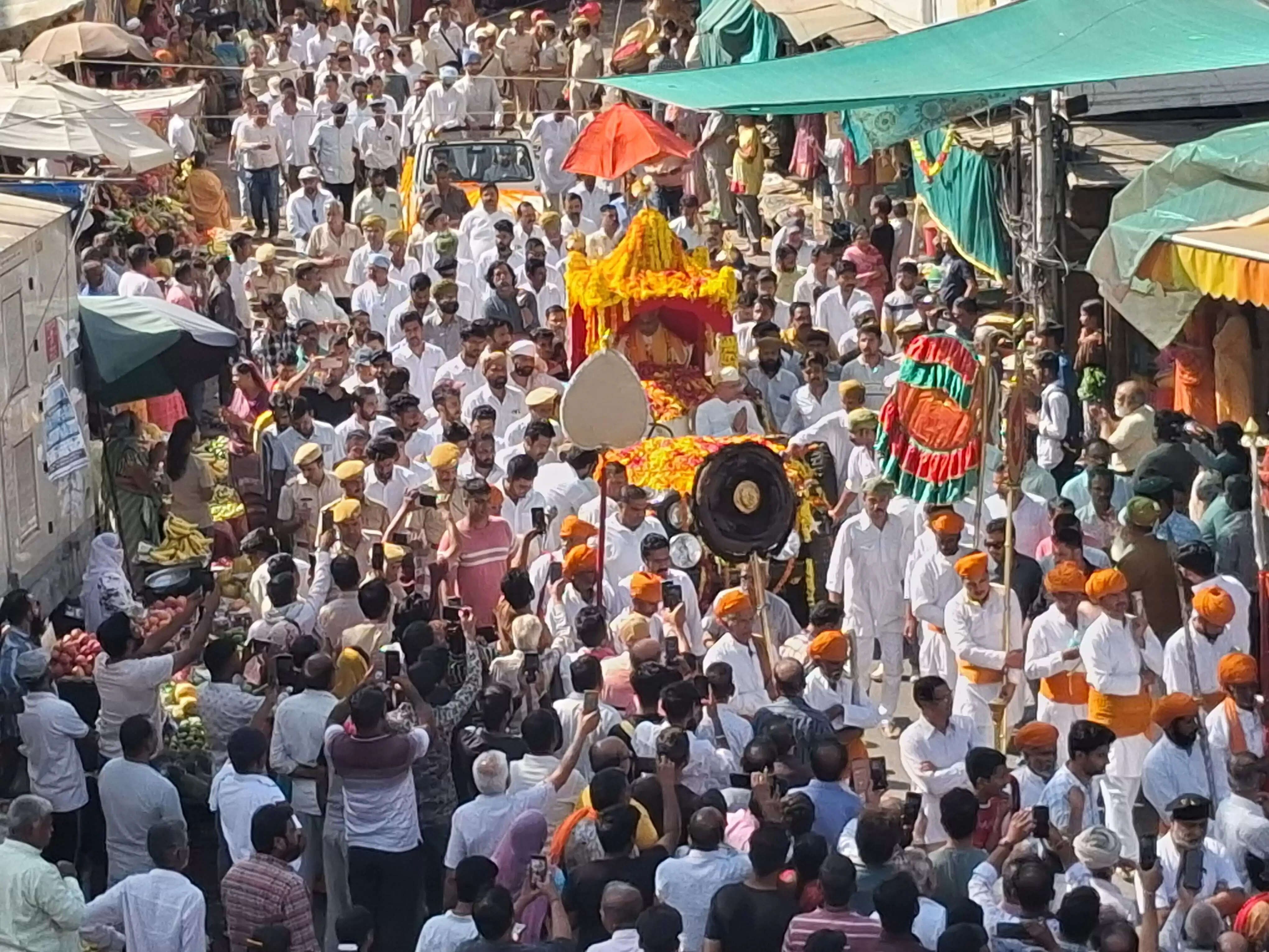 मेवाड़ के पूर्व महाराणा महेंद्रसिंह की पार्थिव देह पंचतत्व में विलीन&nbsp;