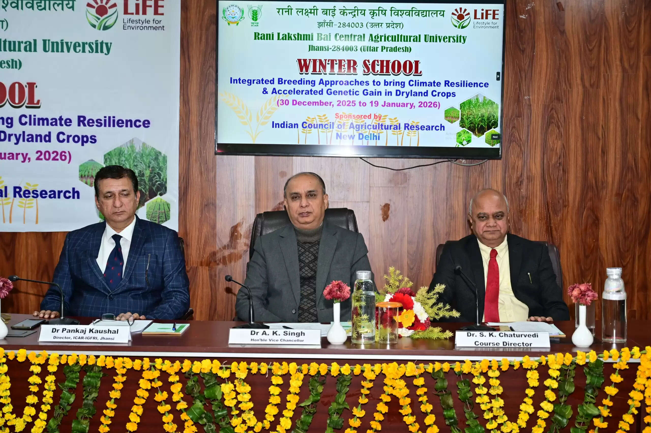 जलवायु परिवर्तन वर्तमान समय की सबसे बड़ी वैश्विक चुनौती : कुलपति